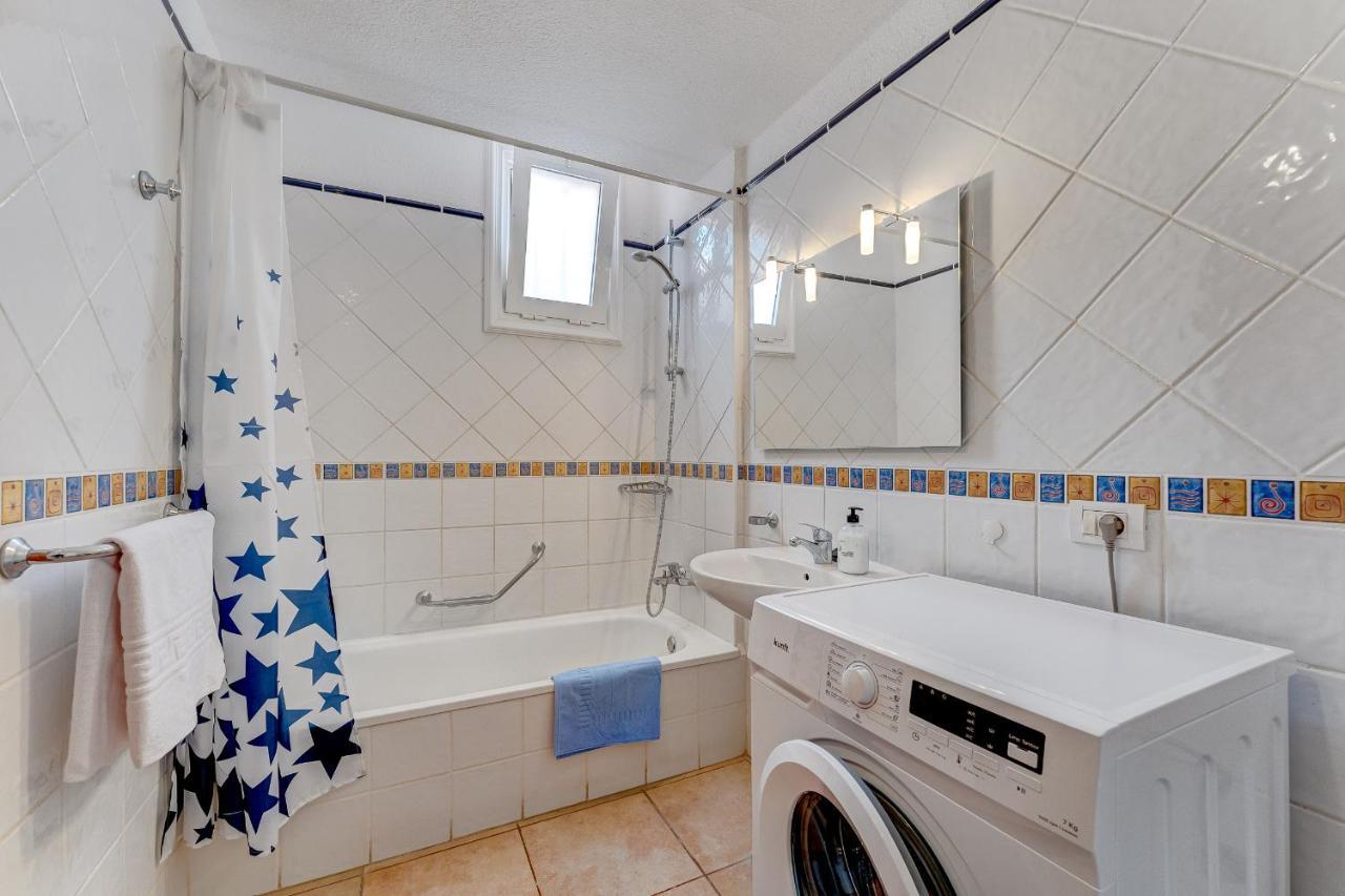 Pretty 1B Apartment In Diamantes 2, Heated Pool Los Cristianos  Buitenkant foto
